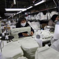 La mitad de las empresas textiles ya aplicaron recortes en el empleo y el gremio dice que son 1500 los trabajadores afectados