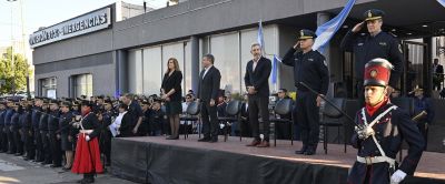 El gobernador particip del acto de egresados de atencin telefnica y video vigilancia del personal del 911