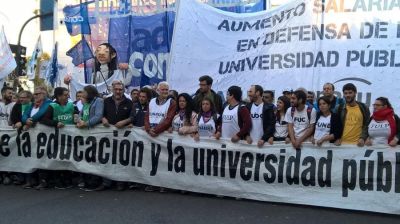 Se calienta la marcha universitaria tras el rechazo unnime de docentes y no docentes a la insuficiente oferta del Gobierno