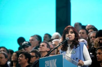 CFK cuestiona la interna entre Kicillof y La Cmpora y crece el enojo por considerar que es una discusin fuera de tiempo