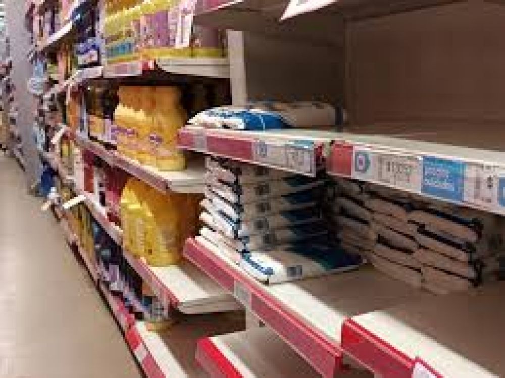 Proveedores ahora acusan a supermercados de no trasladar la totalidad de la baja de precios a las g�ndolas