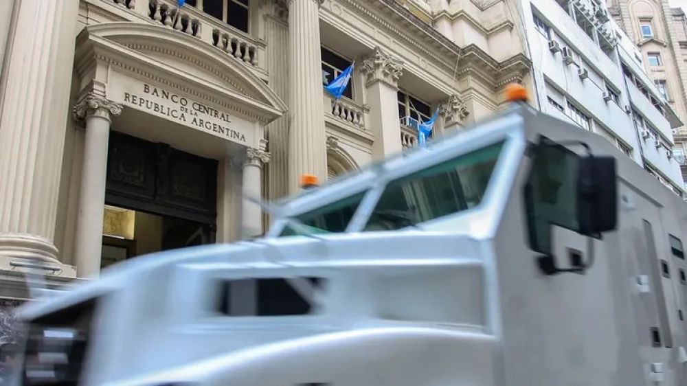 El Crculo Rojo, entre la paciencia y la desilusin: el impuesto PAIS divide aguas