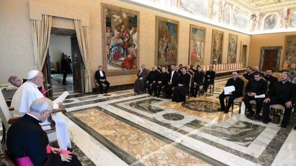 El Papa: Una liturgia esclava del �rubricismo�, no favorece la uni�n con Dios
