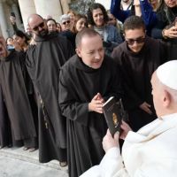 El Papa Francisco visitar a sacerdotes en Roma con 40 aos de ordenacin