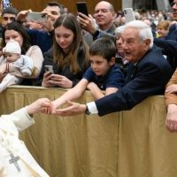 El Papa aconseja mostrar nuestra ternura a los abuelos