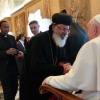 El Papa Francisco afirma que los jvenes pueden romper las cadenas del resentimiento entre catlicos y ortodoxos