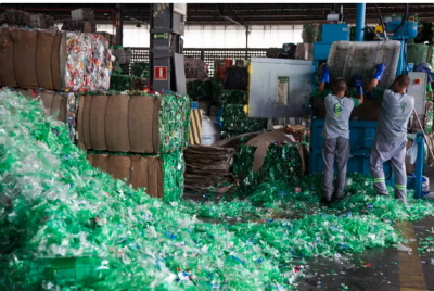 Coca-Cola se Compromete a reciclar el 100 % de sus envases en Latinoamrica para 2030