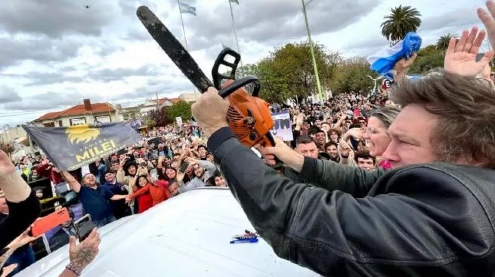 La motosierra pas� en abril por el gasto social, las provincias y la obra p�blica
