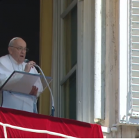 El Papa: Escuchemos la voz del Espritu que silencia las habladuras