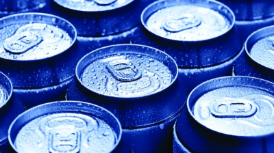 Multinacional ya fabrica en Argentina el 79% de sus latas con aluminio reciclado