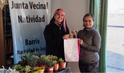 Vecinos del Barrio Natividad cambiaron chatarra electrnica por plantas y semillas