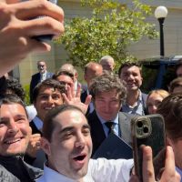 La visita de Milei a Stanford: entre manifestantes pro-Palestina, jvenes preocupados por la Argentina y el encuentro con sus amores deportivos