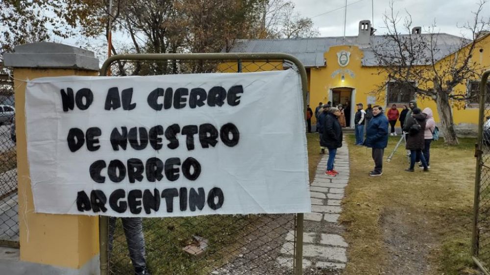 La ola de despidos en el Correo Argentino genera indignaci�n y protestas en el interior del pa�s