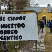 La ola de despidos en el Correo Argentino genera indignacin y protestas en el interior del pas