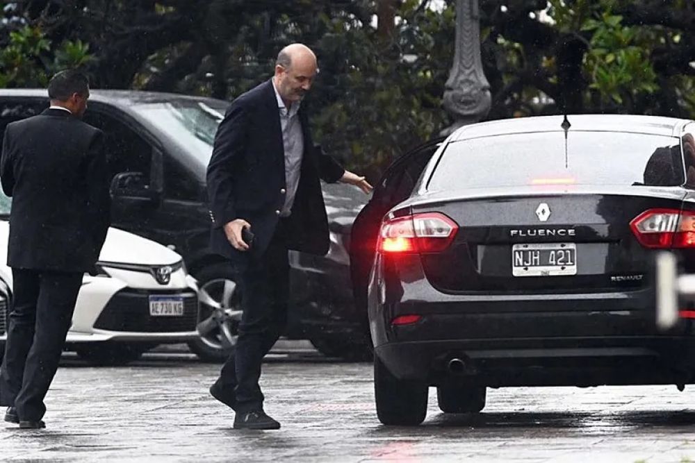 No asumi� y ya lo degradaron: Federico Sturzenegger al final ocupar�a una secretar�a