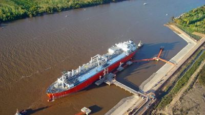 Alerta en gremios fluviales: Milei quiere buques de carga extranjeros trasladen mercadera dentro del pas