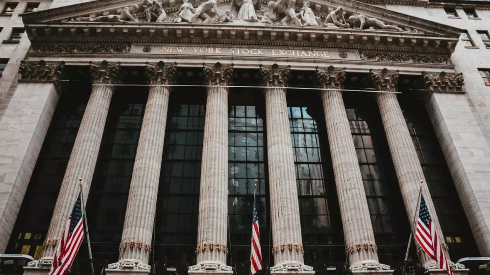 Termin la luna de miel entre Wall Street y Milei, pero las cenizas del amor an quedan