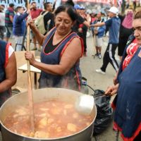 'Madres de la Patria', mujeres que sostienen los comedores de las barriadas