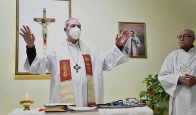 Mons. Lugones bendijo el nuevo oratorio del hospital de Llavallol