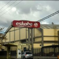 Eskabe quiere suspender un tercio del personal y se niega a garantizar que no haya despidos