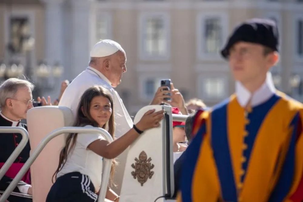 El Papa Francisco aconseja a los sacerdotes que la homila no dure ms de 8 minutos para que la gente no se duerma