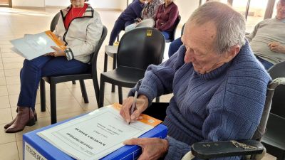 IPRODHA - Vecinos de Campo Viera recibieron las escrituras de sus unidades habitacionales