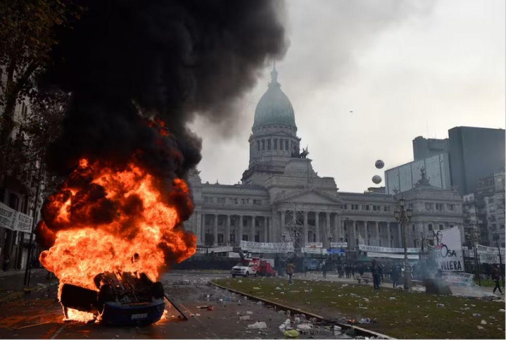 Sobre violentos, hipcritas y oportunistas