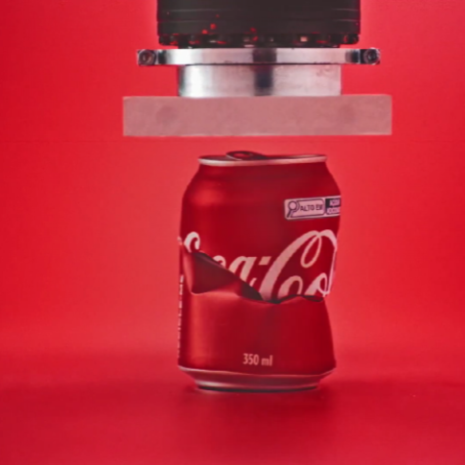 Ogilvy Se Lleva A Casa Un Grand Prix Por “recycle Me” De Coca-cola En 