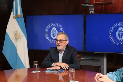 El Gobierno les recorta subsidios a obras sociales irregulares y favorece a las de los grandes gremios