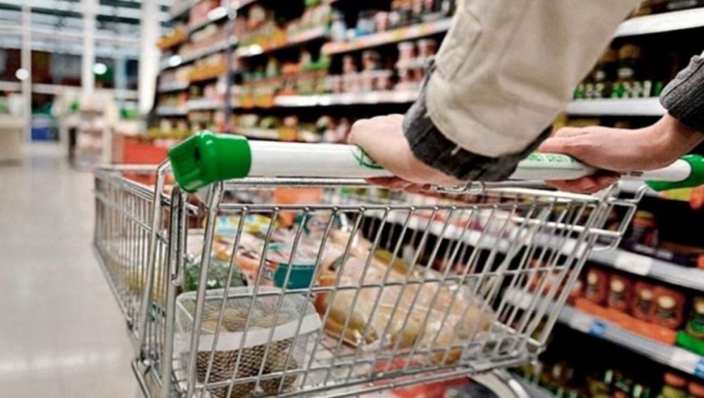 La cada a pique del consumo no toca fondo: cada vez se compran menos alimentos frescos y bebidas