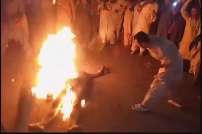 Una turba tortura y quema vivo a un hombre acusado de blasfemia contra el islam en Pakistn