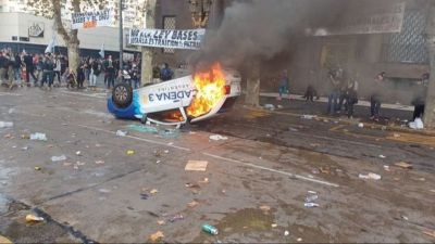 Auto quemado: por qu� nadie investiga la pieza clave del plan represivo en el Congreso
