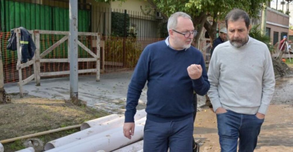 Fernando Moreira y Martn Sabbatella recorrieron obras cloacales que beneficiarn a ms de 30 mil personas