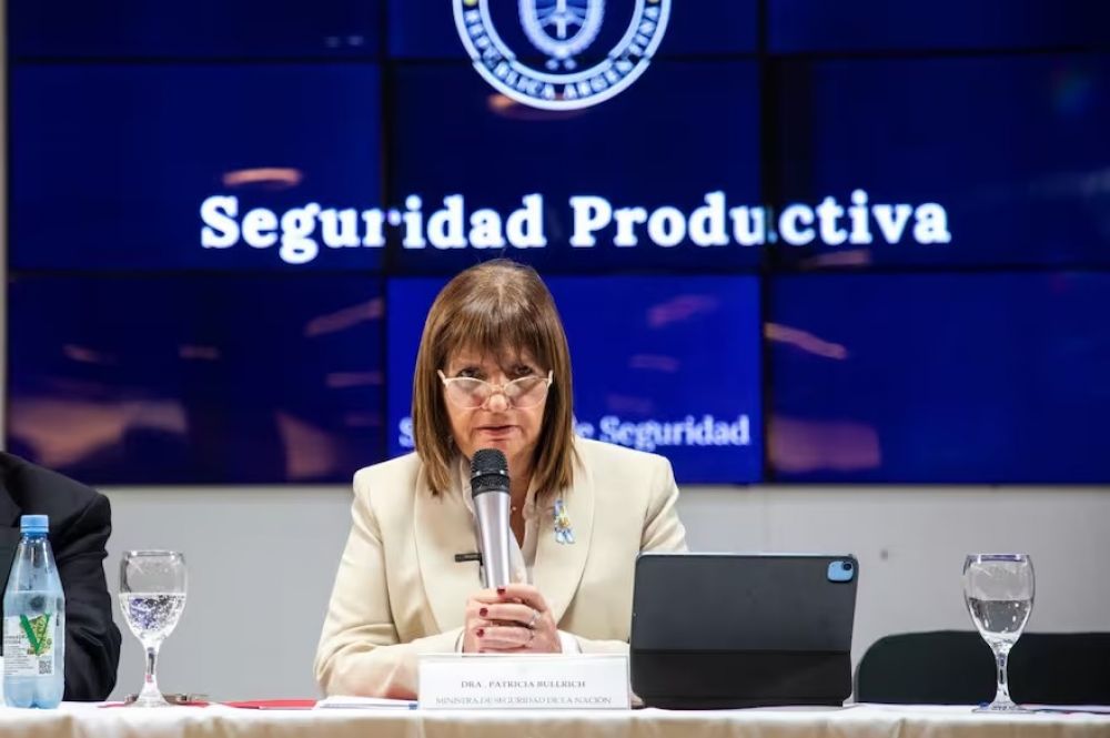 El caso Loan: Bullrich viaja este martes a Goya y Milei le pidi que pongan todo para encontrarlo, mientras perdura la bronca con los primeros fiscales