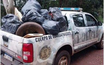 Recogieron 1300 kilos de basura de los caminos internos del Parque Araucaria