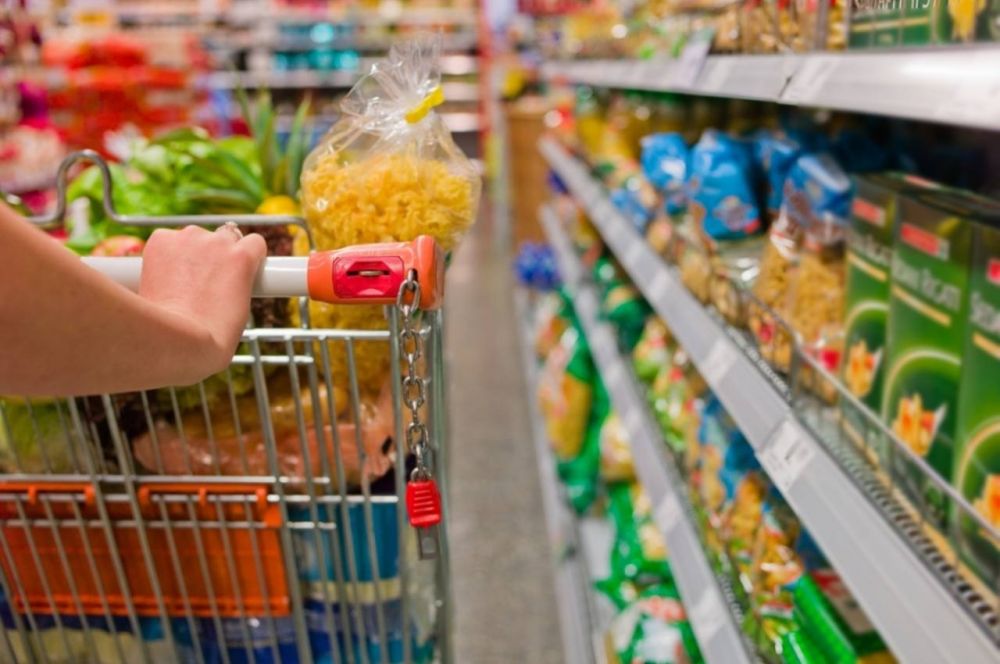 Crisis: se come menos pan, menos carne y se toma menos leche