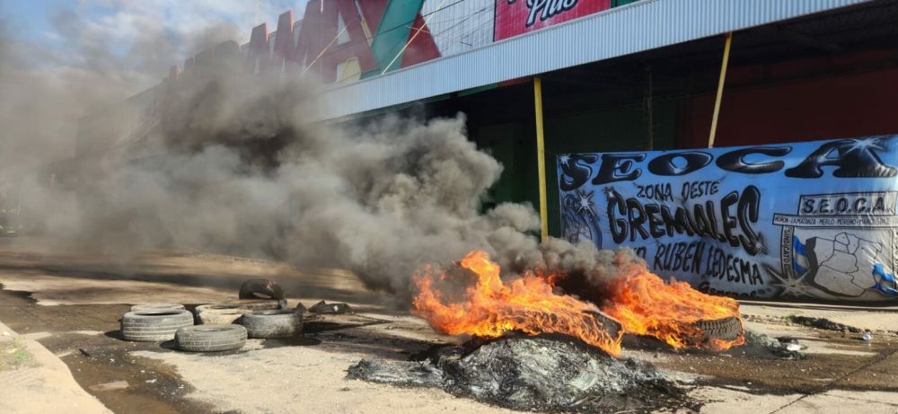 Trabajadores del mayorista Medamax denunciaron que el jefe de seguridad apunt con un arma a un despedido