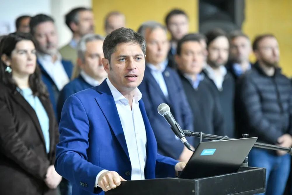 Axel Kicillof engorda su agenda anti-Pacto de Mayo con visitas a gremios