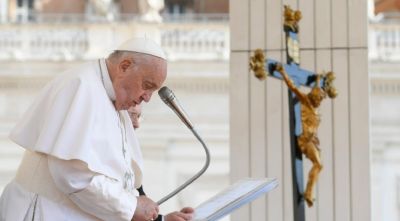 Papa Francisco se pronuncia ante bombardeo israel de escuela catlica en Gaza