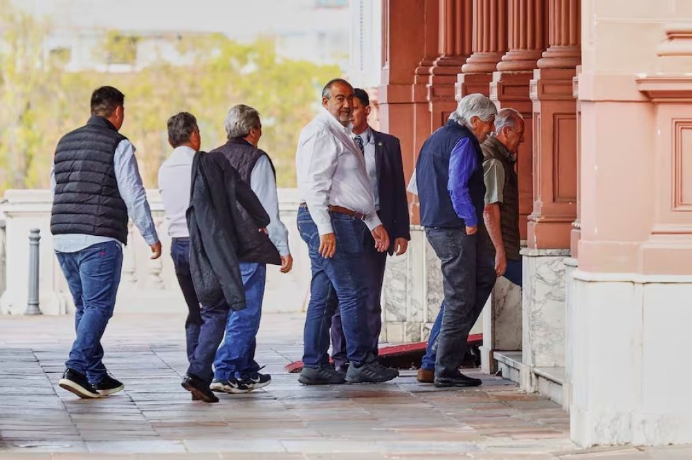El Gobierno convoc a la CGT a un encuentro a agenda abierta para el martes prximo