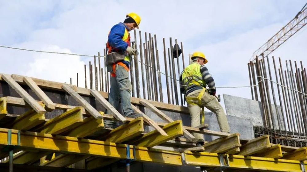 Casi 140.000 asalariados formales perdieron su empleo en los primeros 5 meses de la era Javier Milei