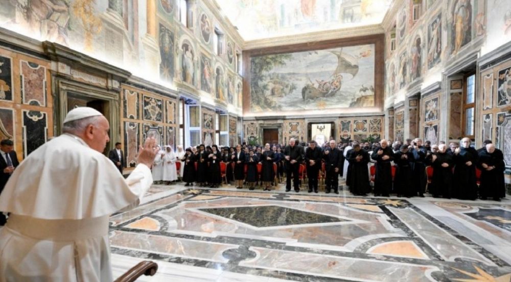 Belleza y sencillez: un mensaje del Papa a 3 congregaciones femeninas y 3 masculinas