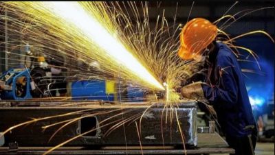 Se sostiene el derrumbe de la produccin metalrgica y hay miles de empleos en peligro