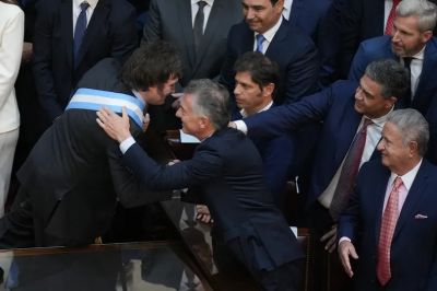Javier Milei quiere encauzar su relacin con Mauricio Macri, pero en el PRO hay desconfianza