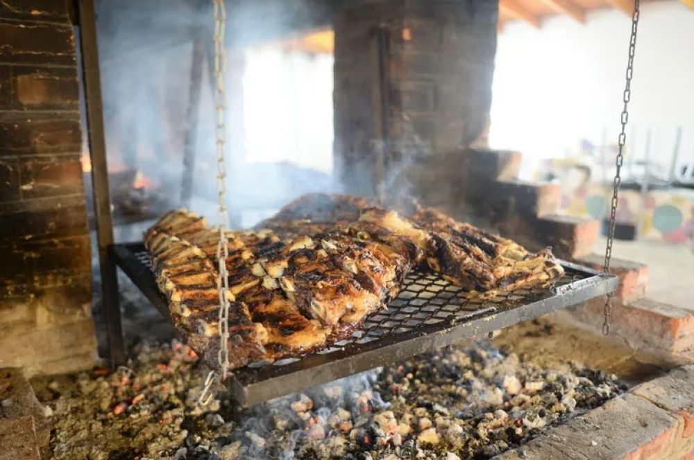 Cumbre de intendentes de la UCR: asado con rosca y dulce de leche, unidad sin matrimonio y bajen los tubos!