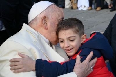 El Papa Francisco insta a crear una alianza entre jvenes y ancianos para construir una sociedad fraterna