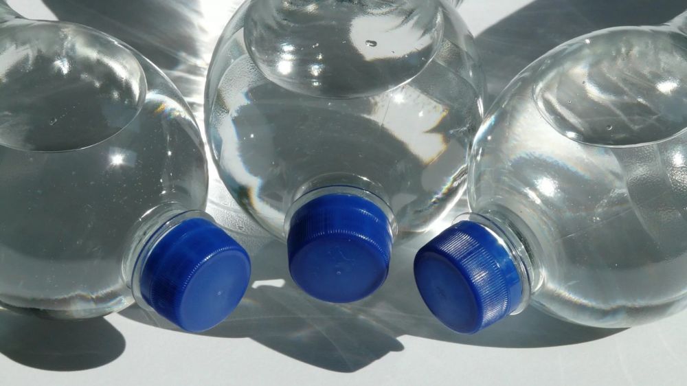 Qu pases europeos consumen ms agua embotellada? Espaa en el Top 5