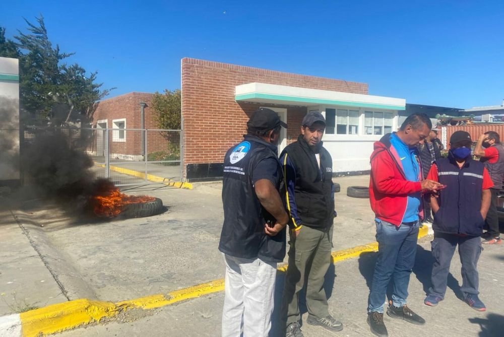 Crisis, cierre y despido de ms de 100 trabajadores en una empresa pesquera de Comodoro Rivadavia