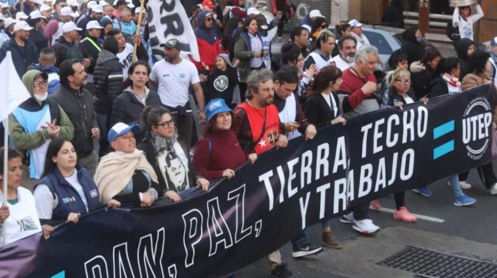 Organizaciones sindicales y sociales marcharn por Pan, Paz, Tierra, Techo y Trabajo