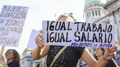 Informe revela que el salario de las mujeres sigue siendo muy inferior al de los hombres